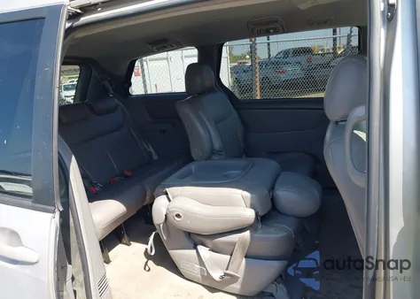 2005 Toyota Sienna Le z USA, uszkodzony, nr VIN 5TDZA23C45S293203